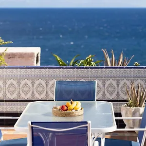 https://home2book-ocean-breeze-candelaria-terrace-pool.tenerifehoteles.net